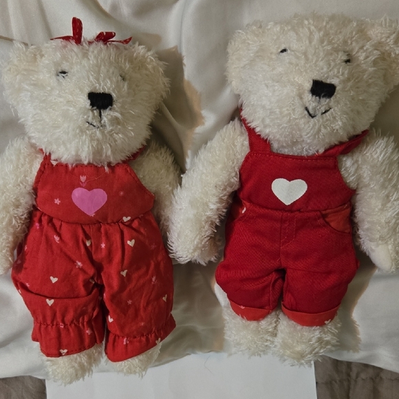 Hallmark Red and White Heart Bears Plush Set - Picture 4 of 5